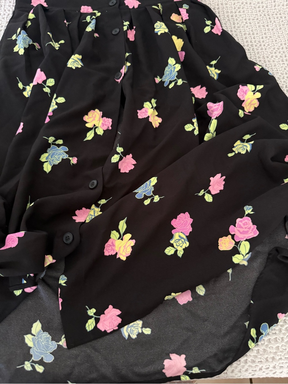 ModCloth women’s Black Midi Skirt Floral Print Buttons in front size 12 - Picture 6 of 7